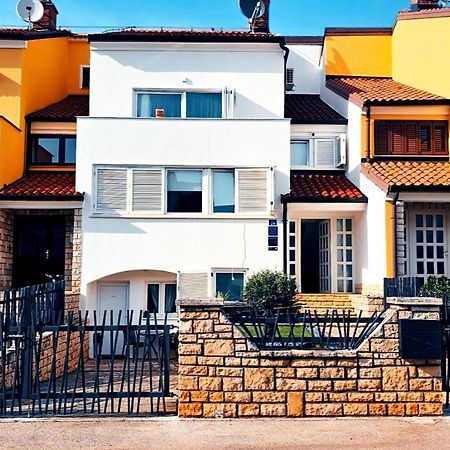 Kadenca Apartment Umag Exterior photo