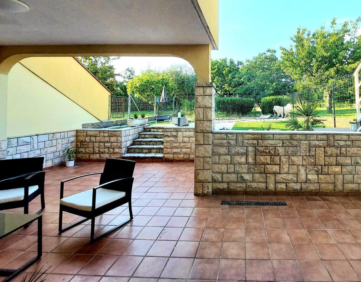 Kadenca Apartment Umag Exterior photo