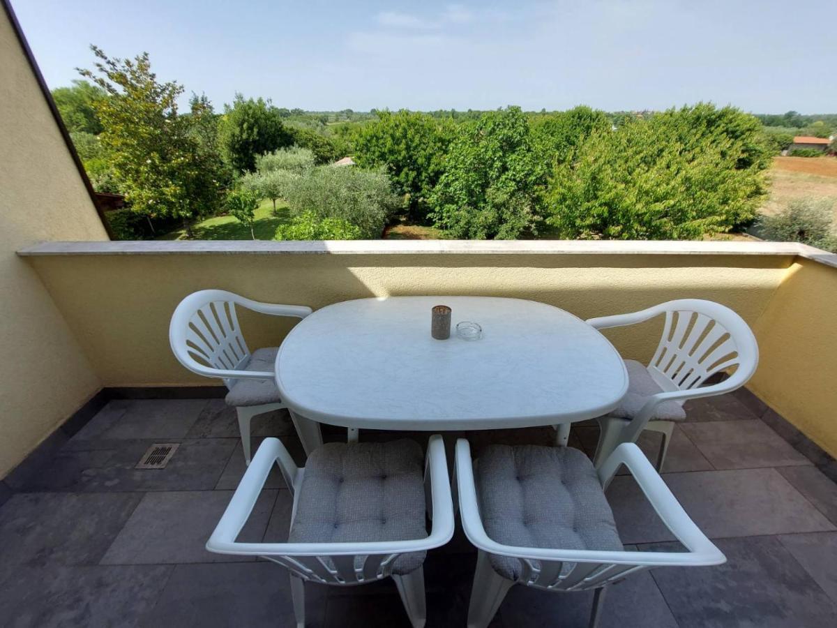 Kadenca Apartment Umag Exterior photo