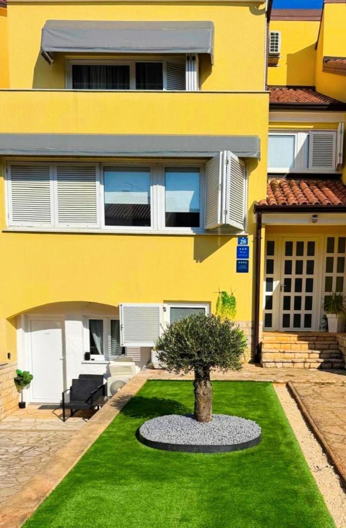 Kadenca Apartment Umag Exterior photo